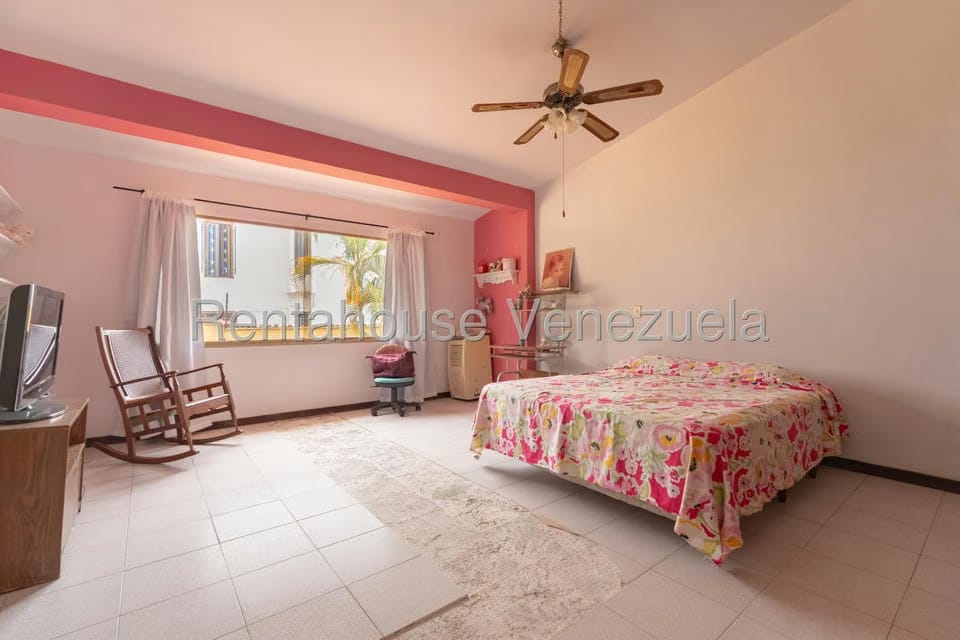 Casa (Duplex) en Venta en Lomas de La Lagunita, Distrito Metropolitano - 33