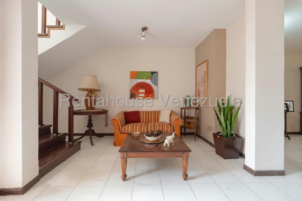 Casa (Duplex) en Venta en Lomas de La Lagunita, Distrito Metropolitano - 6