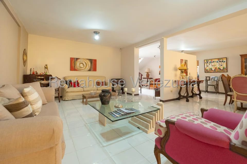 Casa (Duplex) en Venta en Lomas de La Lagunita, Distrito Metropolitano - 8