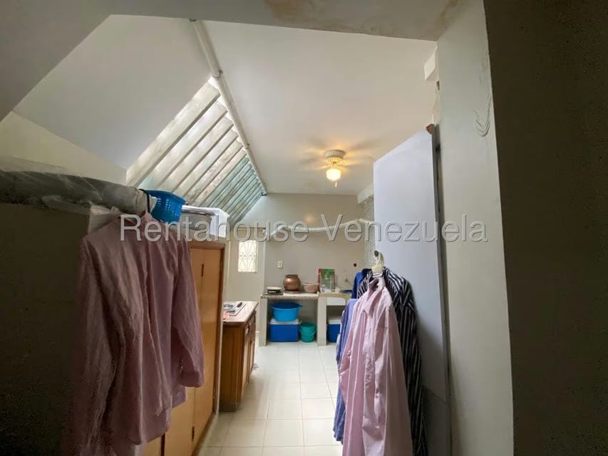 Townhouse (1 Nivel) en Venta en La Lago, Zulia - 23