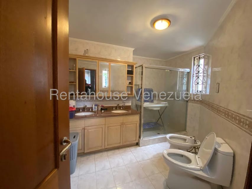 Townhouse (1 Nivel) en Venta en La Lago, Zulia - 27