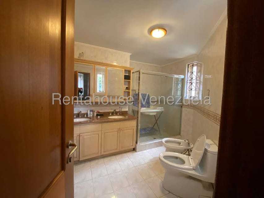 Townhouse (1 Nivel) en Venta en La Lago, Zulia - 28