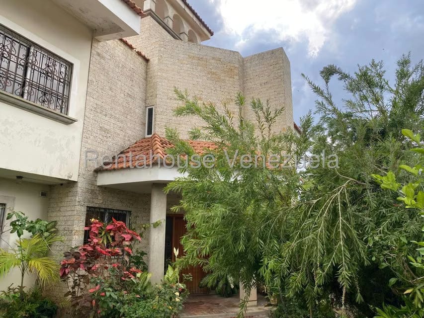 Townhouse (1 Nivel) en Venta en La Lago, Zulia - 4