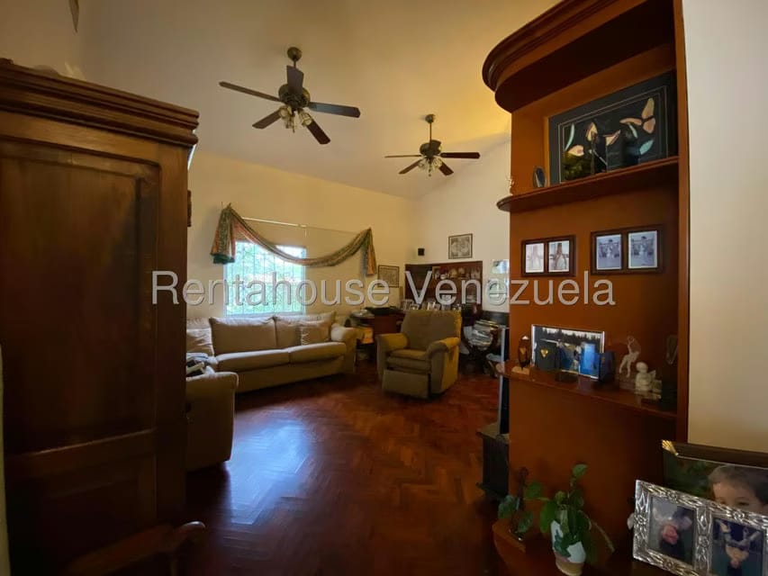 Townhouse (1 Nivel) en Venta en La Lago, Zulia - 35