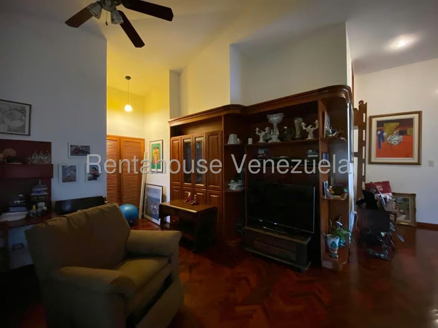 Townhouse (1 Nivel) en Venta en La Lago, Zulia - 36