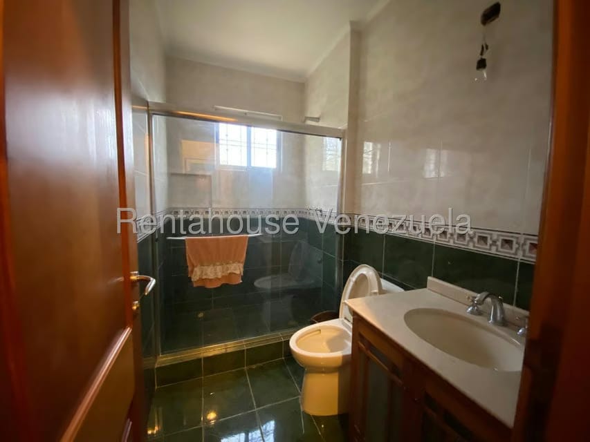 Townhouse (1 Nivel) en Venta en La Lago, Zulia - 37