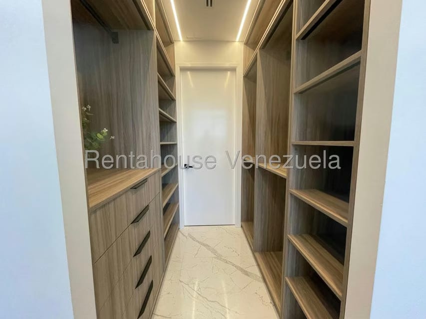 Apartamento (1 Nivel) en Venta en Las Mercedes, Distrito Metropolitano - 16