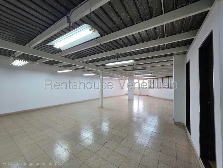 Comercial (Galpon - Deposito) en Alquiler en Altamira Sur, Distrito Metropolitano - 12