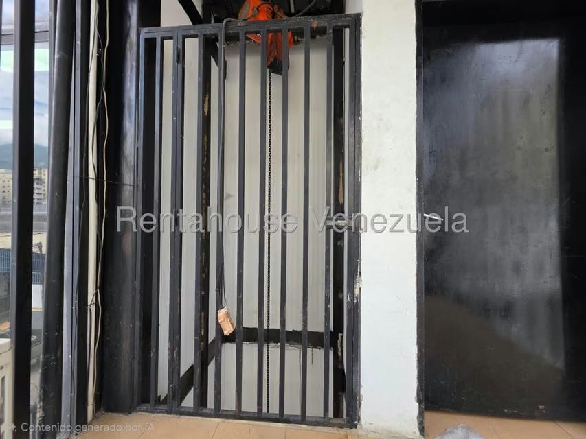 Comercial (Galpon - Deposito) en Alquiler en Altamira Sur, Distrito Metropolitano - 21