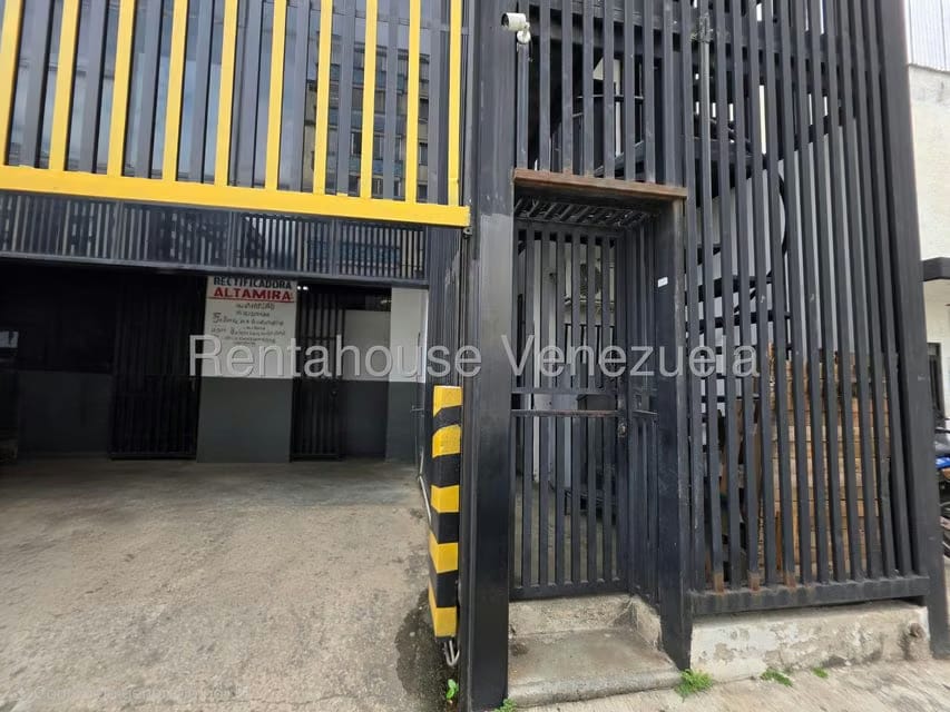 Comercial (Galpon - Deposito) en Alquiler en Altamira Sur, Distrito Metropolitano - 26