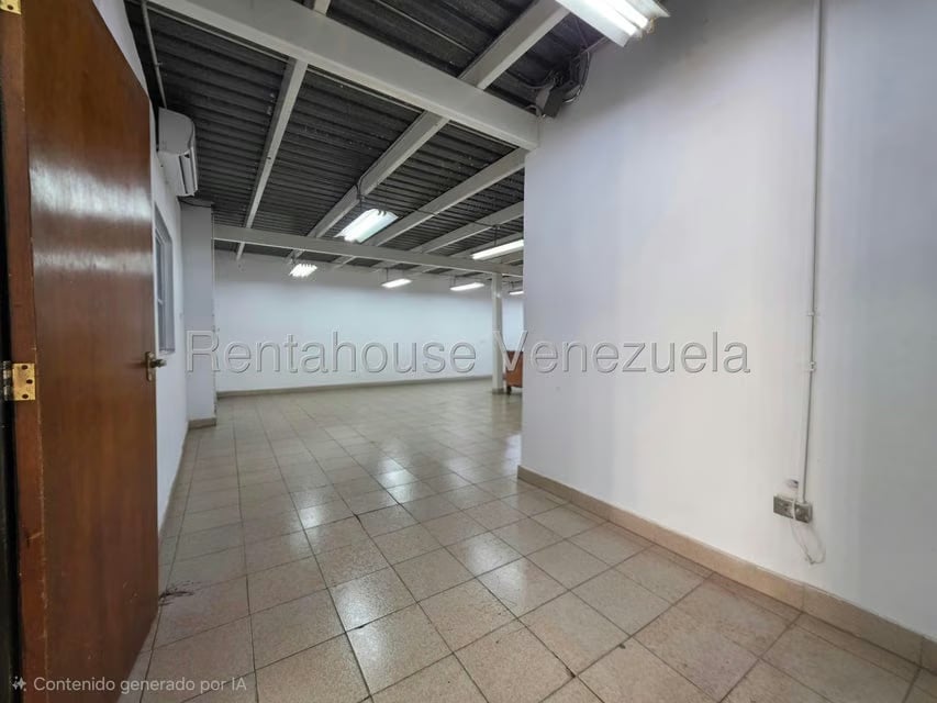 Comercial (Galpon - Deposito) en Alquiler en Altamira Sur, Distrito Metropolitano - 10