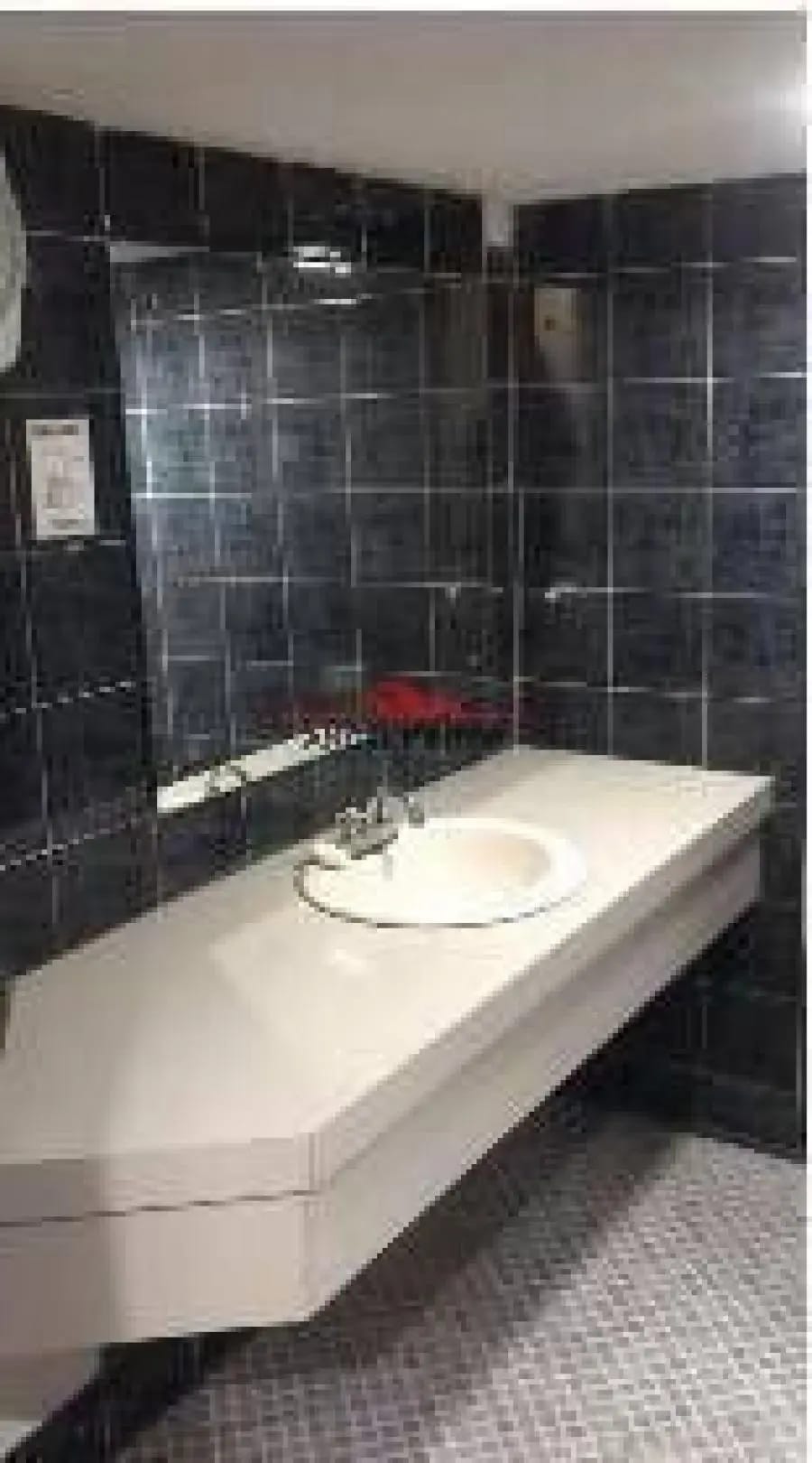 Oficina en Alquiler en AV 5 DE JULIO