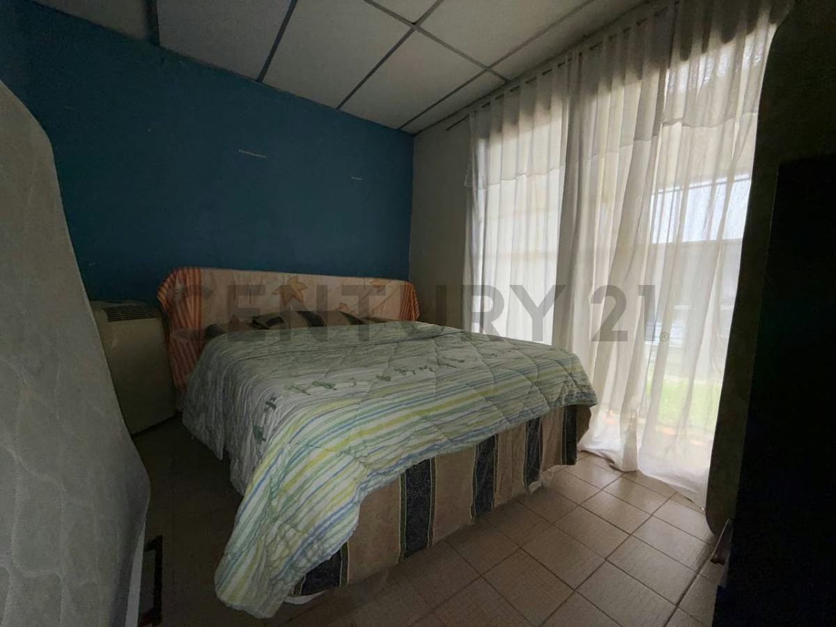 Casa en venta Urb. Piedra Azul - 16