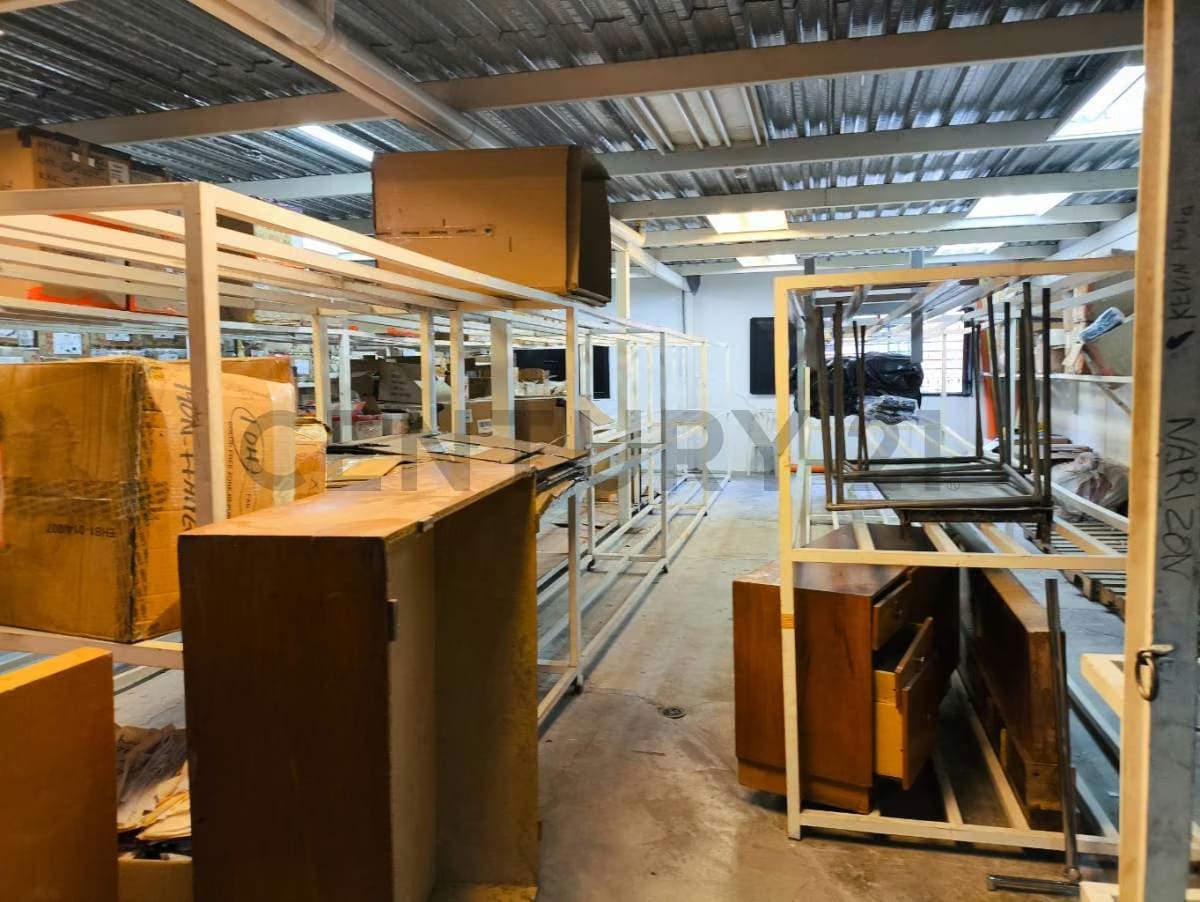 Casa Comercial 466m² | Bello Monte | 3 Niveles con Montacarga y Alta Seguridad