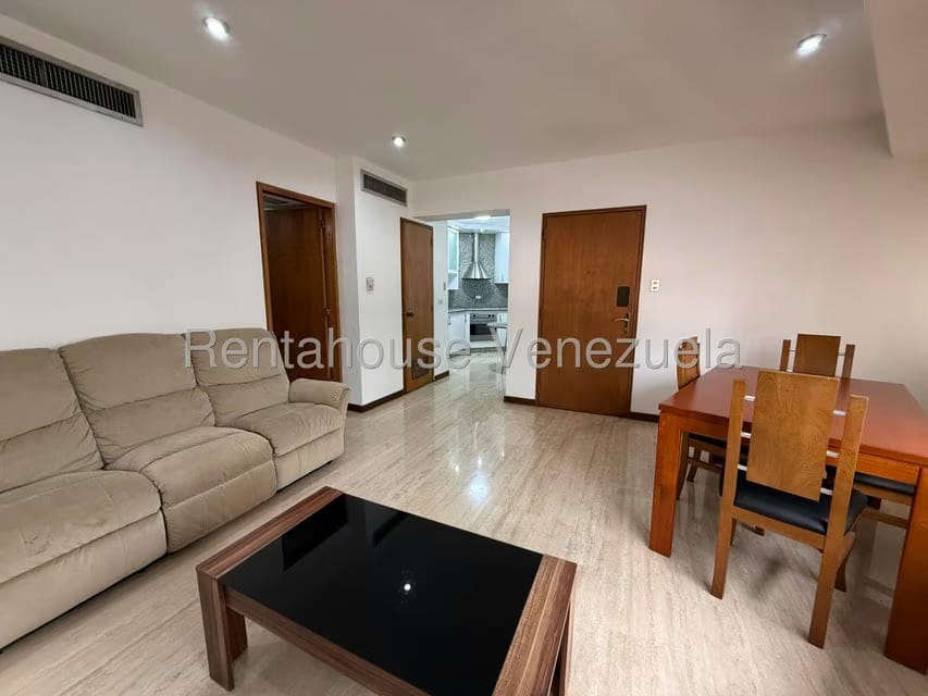 Apartamento (1 Nivel) en Alquiler en Campo Alegre, Distrito Metropolitano - 19