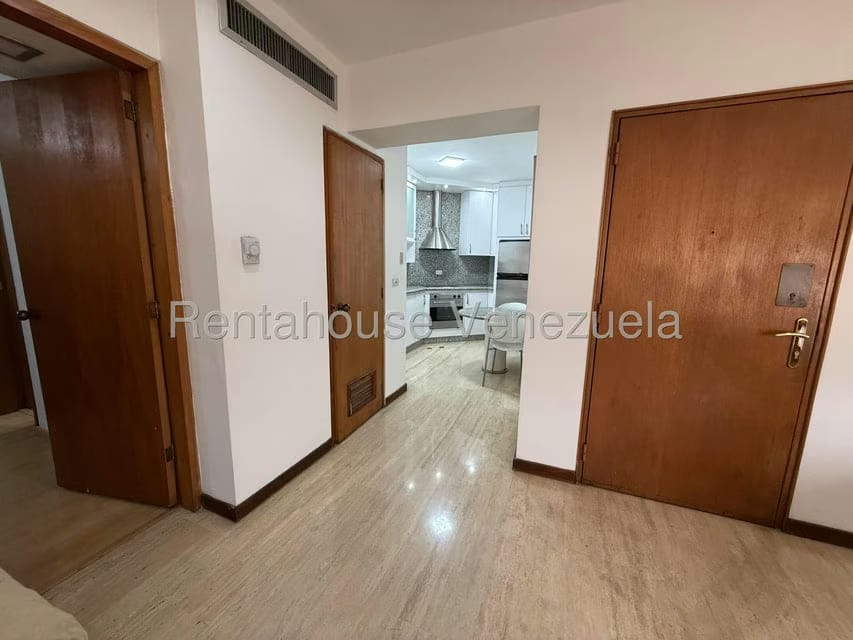 Apartamento (1 Nivel) en Alquiler en Campo Alegre, Distrito Metropolitano - 20