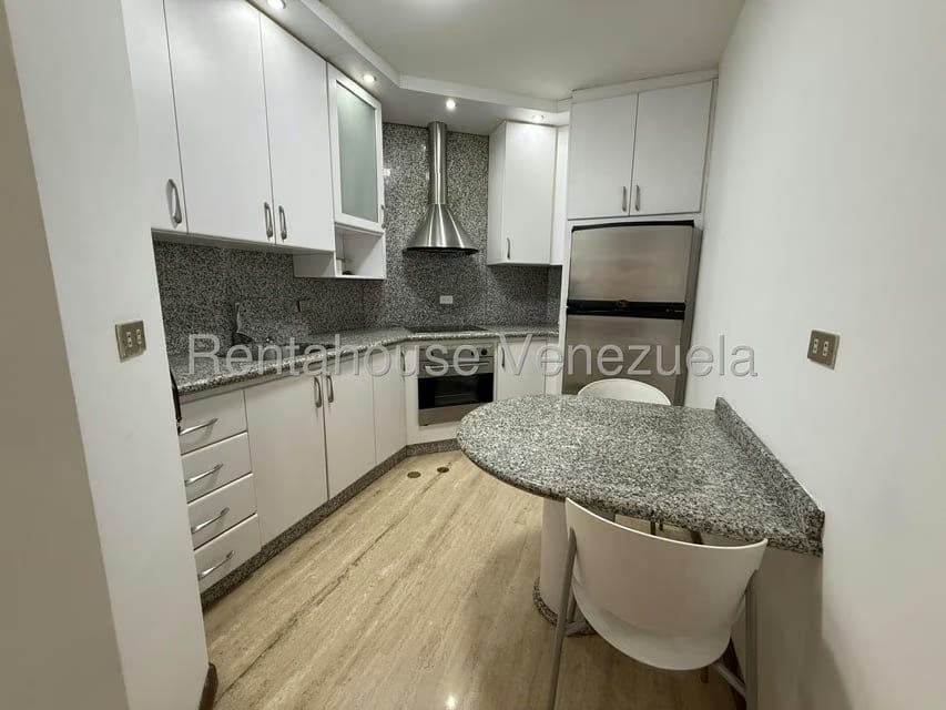 Apartamento (1 Nivel) en Alquiler en Campo Alegre, Distrito Metropolitano - 22