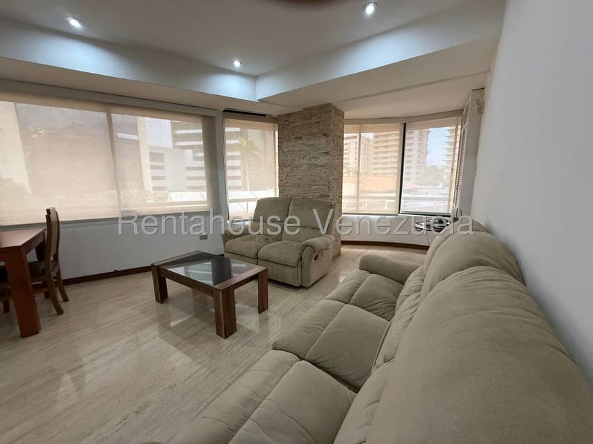 Apartamento (1 Nivel) en Alquiler en Campo Alegre, Distrito Metropolitano - 9