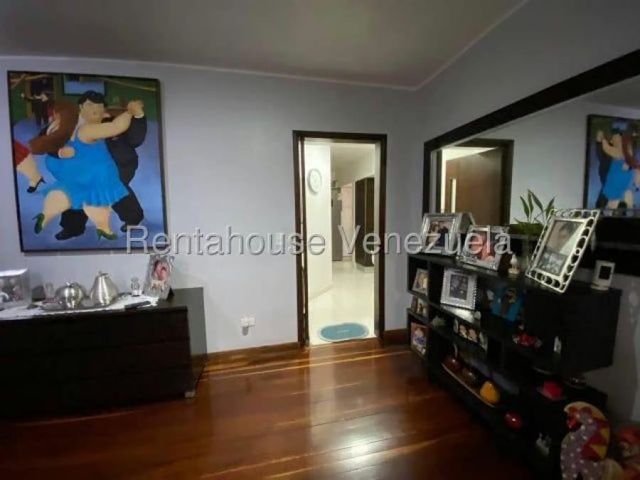 Apartamento en Venta en el cigarral Caracas - 11