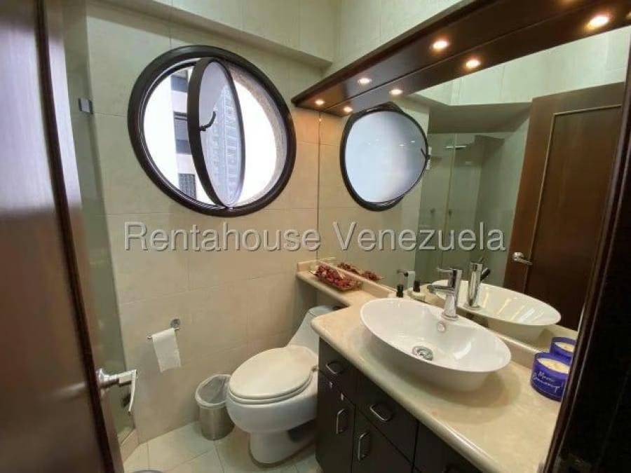 Apartamento en Venta en el cigarral Caracas - 8