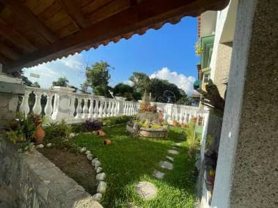 Se vende casa original para Remodelar en Alto Prado de 500 m2 - 2