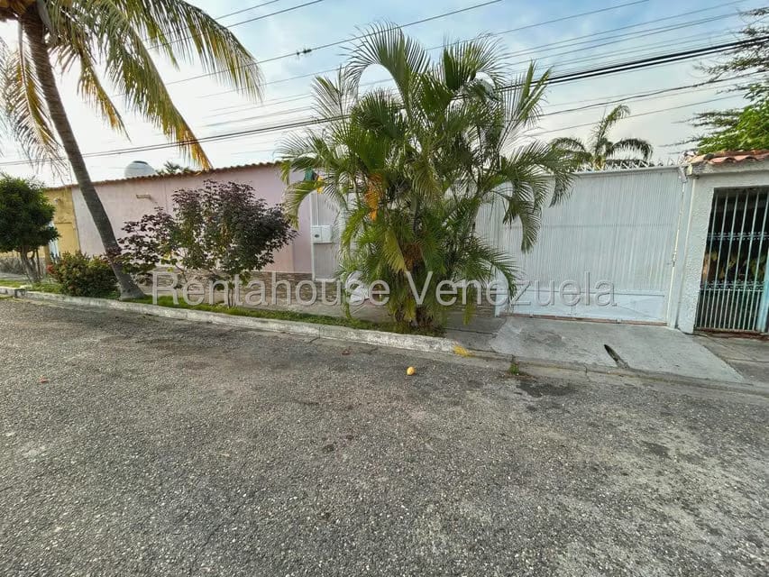 Casa (1 Nivel) en Venta en Chucho Briceno, Lara - 2