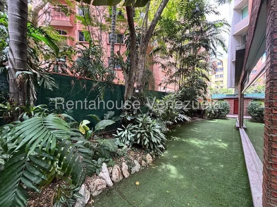 Apartamento en Venta en Campo Alegre Caracas - 2