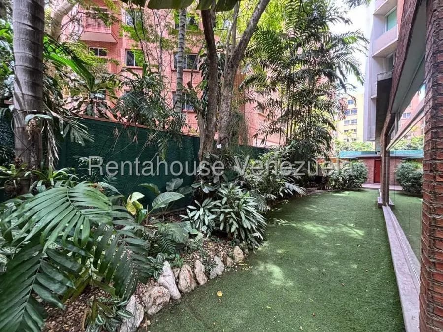 Apartamento en Venta en Campo Alegre Caracas - 2