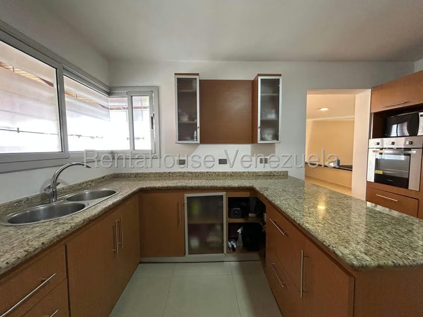 Casa (Duplex) en Venta en La Rosaleda, Lara - 12