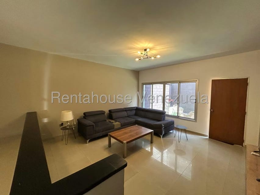 Casa (Duplex) en Venta en La Rosaleda, Lara - 6