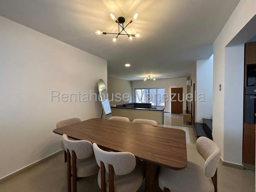 Casa (Duplex) en Venta en La Rosaleda, Lara - 8