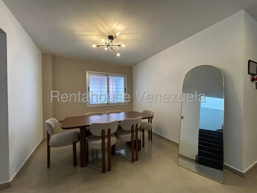 Casa (Duplex) en Venta en La Rosaleda, Lara - 9