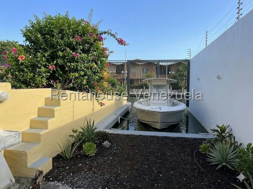 Casa (Duplex) en Venta en Puerto Encantado, Miranda - 27