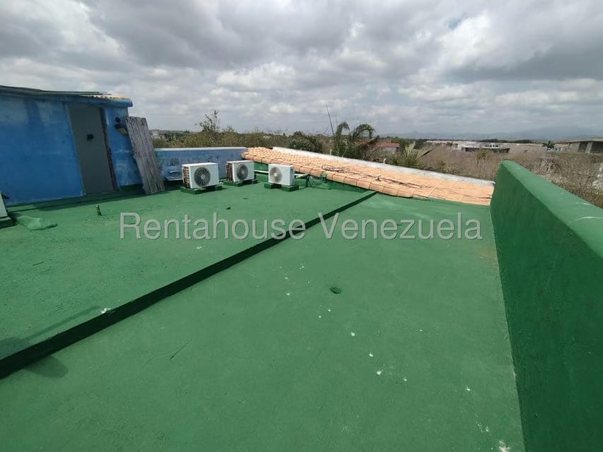 Casa (Duplex) en Venta en Puerto Encantado, Miranda - 28