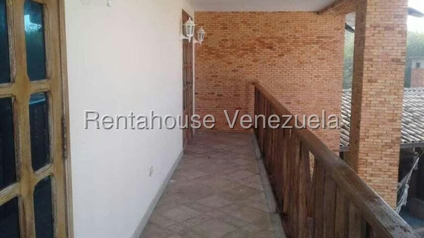 Casa (Duplex) en Venta en Puerto Encantado, Miranda - 40