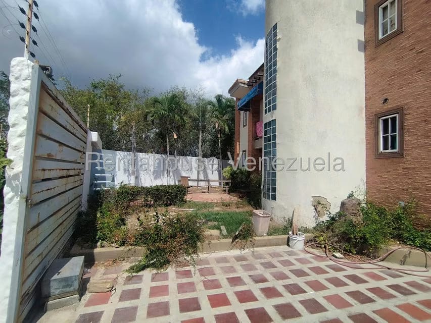 Casa (Duplex) en Venta en Puerto Encantado, Miranda - 5