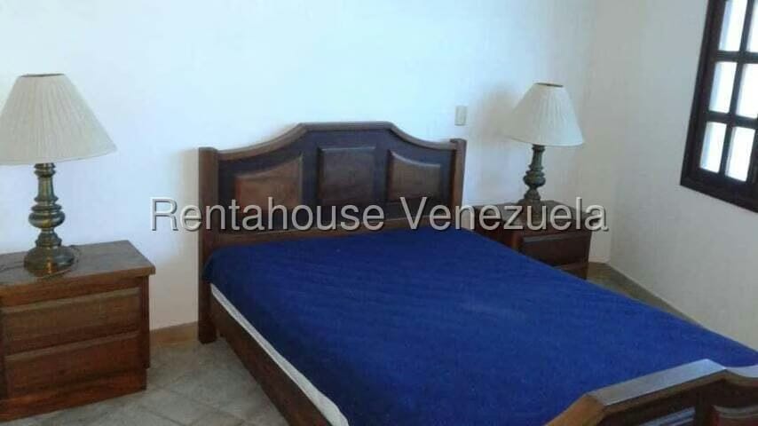 Casa (Duplex) en Venta en Puerto Encantado, Miranda - 43