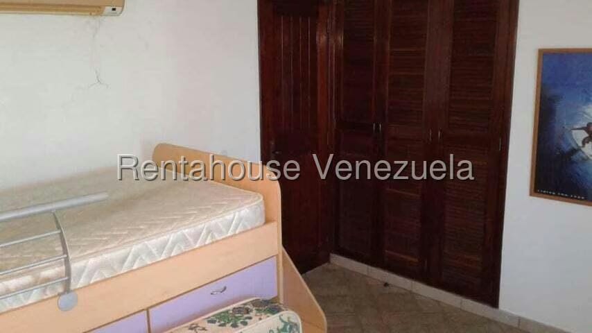 Casa (Duplex) en Venta en Puerto Encantado, Miranda - 44