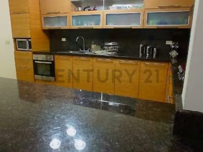 Se vende casa quinta en la Urbanizacion La Coromoto en Zona A - 4