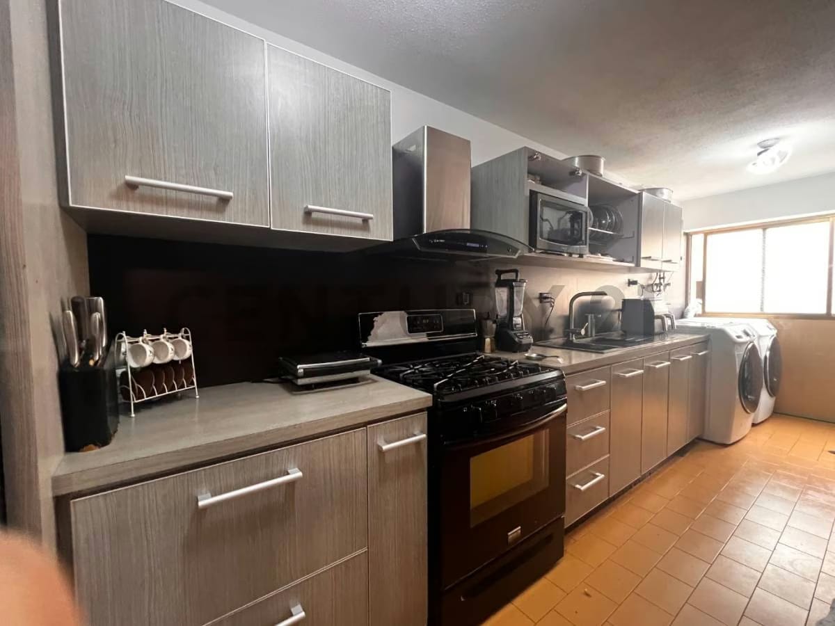 Manzanares Apto Venta: el agua constante y la vista no son promesas. Es rutina - 4