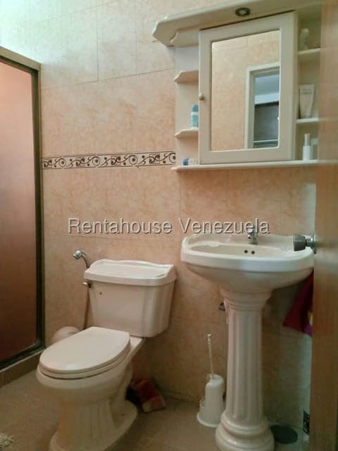 Casa (Duplex) en Venta en Zona Este, Lara - 13