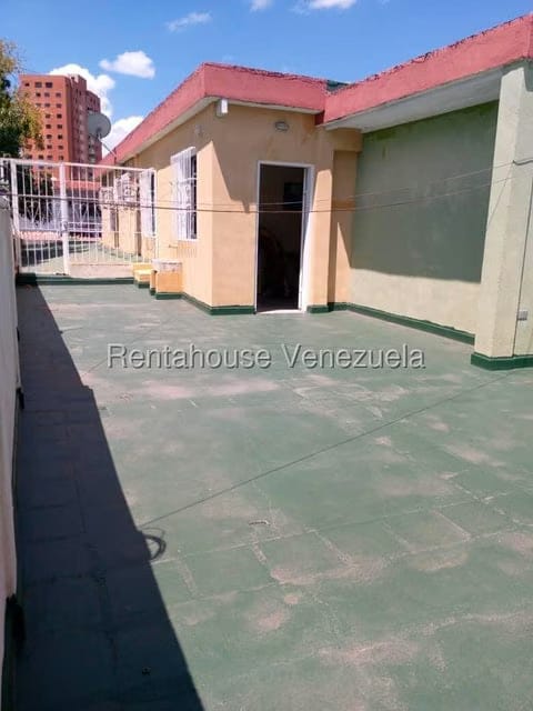 Casa (Duplex) en Venta en Zona Este, Lara - 20