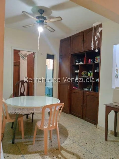 Casa (Duplex) en Venta en Zona Este, Lara - 5