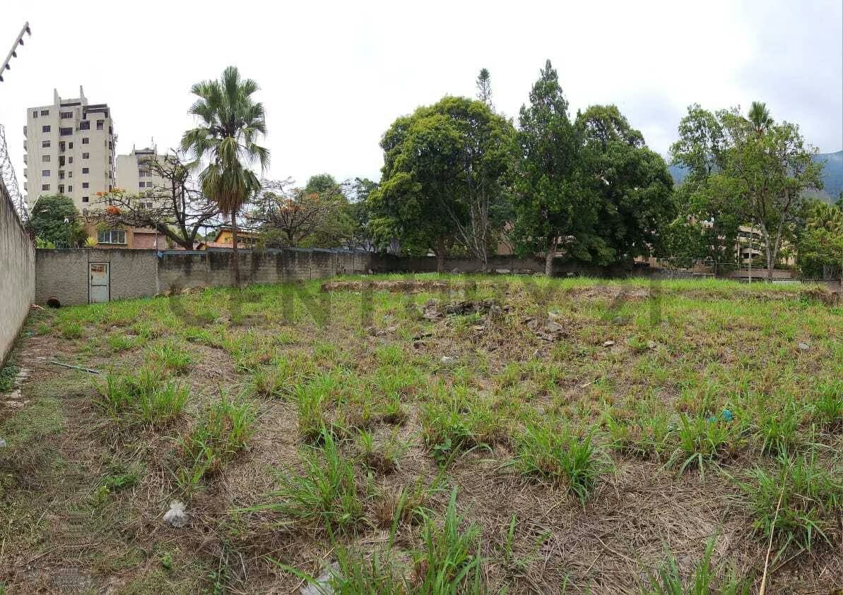 Terreno en la Castellana con alto potencial de inversión y desarrollo