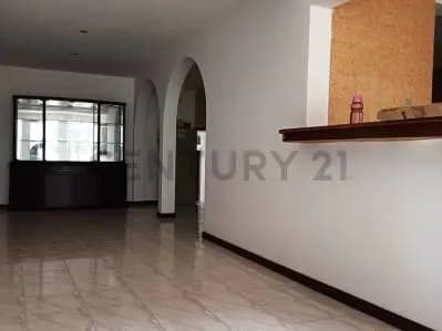 Tu Próximo Gran Hogar en El Cafetal: Quinta con Gran Potencial - 6