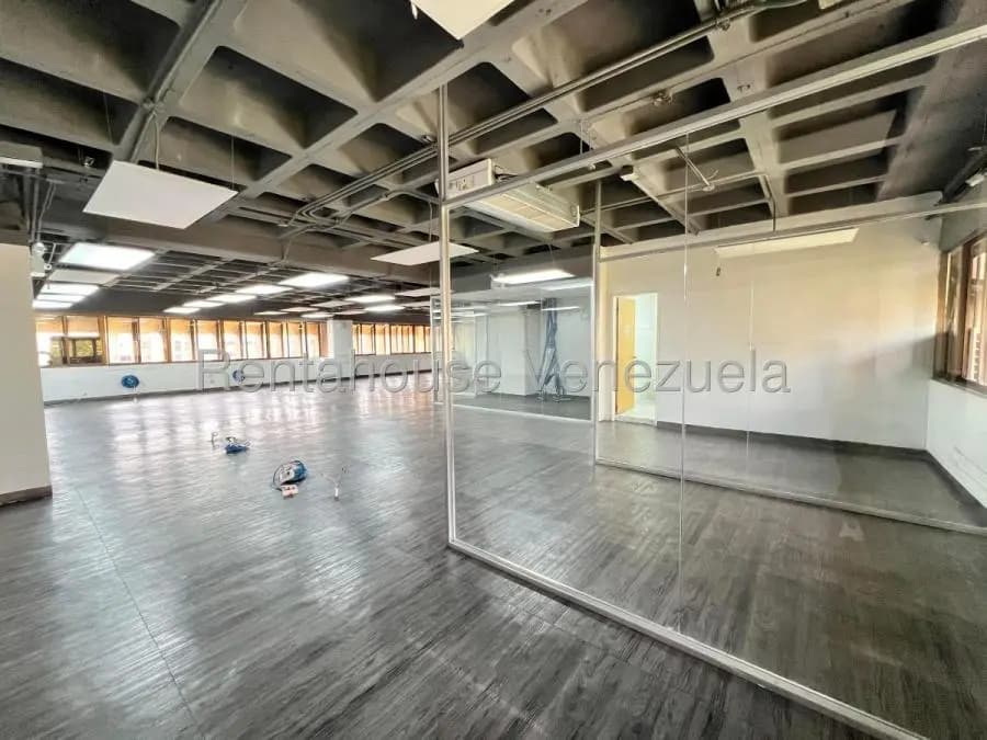 Oficina en Alquiler en La California Norte Caracas - 3