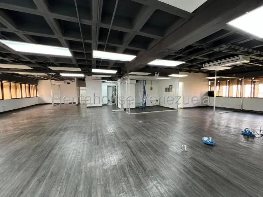 Oficina en Alquiler en La California Norte Caracas - 6