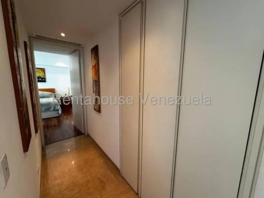 Apartamento en Alquiler en campo alegre Caracas - 17