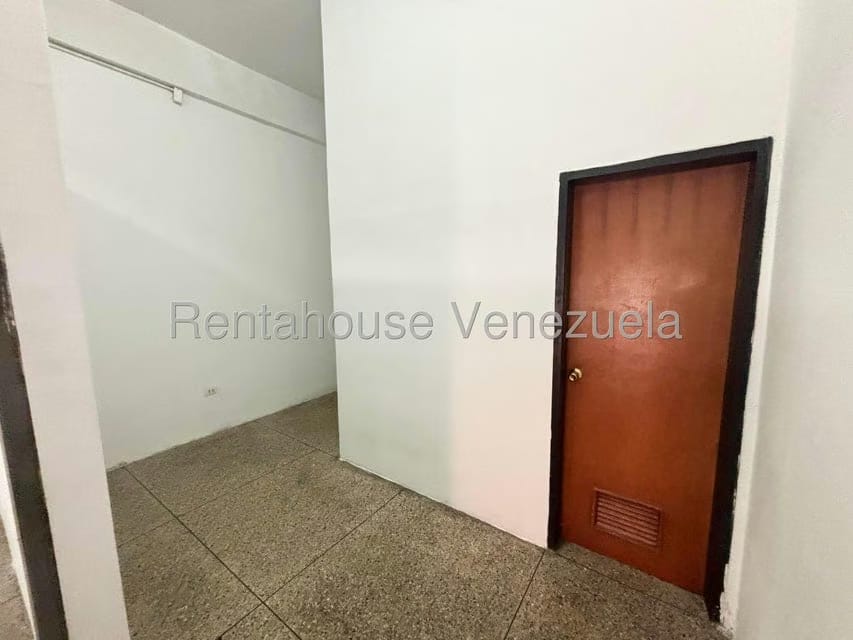 Comercial (Local Comercial) en Alquiler en Centro, Lara - 11