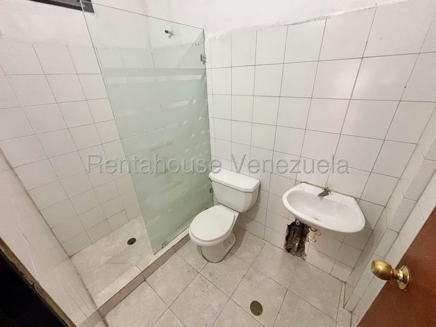 Comercial (Local Comercial) en Alquiler en Centro, Lara - 13